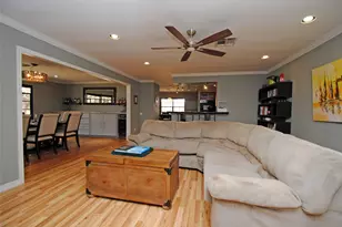 10615 Atwell Dr, Houston, TX 77096 - Photo 9