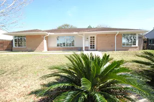 10615 Atwell Dr, Houston, TX 77096 - Photo 3