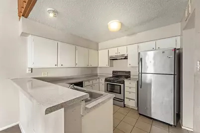 6313 Peacock Hills Drive, Houston, TX 77035 - Photo 5