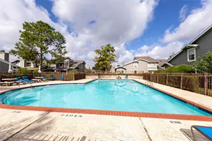 6313 Peacock Hills Dr, Houston, TX 77035 - Photo 17