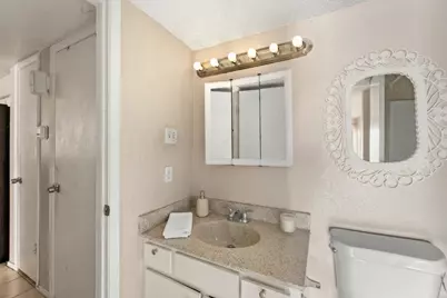 6313 Peacock Hills Drive, Houston, TX 77035 - Photo 9