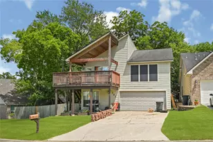107 Harbour Town Ln, Conroe, TX 77356 - Photo 1