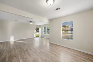 6829 Japonica St, Houston, TX 77087 - Photo 21