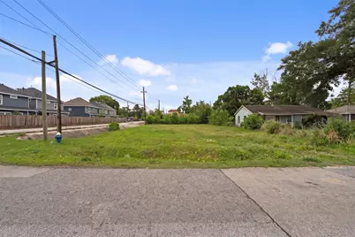 8170 Homewood Lane, Houston, TX 77028 - Photo 5