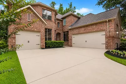 107 N Almondell Circle, The Woodlands, TX 77354 - Photo 3