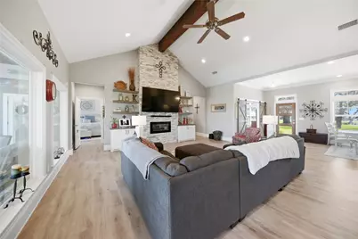 2244 W US Highway 90A W, Hallettsville, TX 77964 - Photo 11