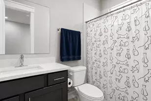 909 Oak St, Houston, TX 77018 - Photo 25