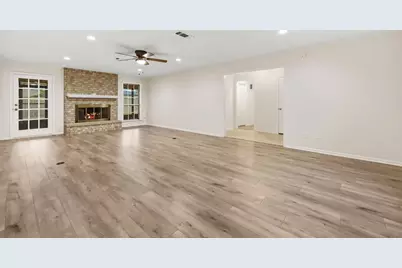 8022 Bayside Boulevard, Beach City, TX 77523 - Photo 5