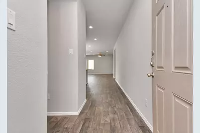 9826 Laurel Lake Drive, Conroe, TX 77384 - Photo 3