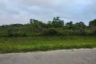 1331 Bahama Ln, Port Bolivar, TX 77650 - Photo 1