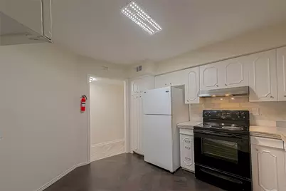 7600 Burgoyne Road #248, Houston, TX 77063 - Photo 9