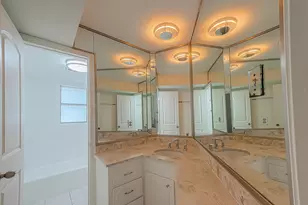 7600 Burgoyne Rd, Houston, TX 77063 - Photo 19