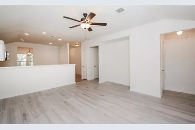 4707 Markham Woods Court, Houston, TX 77345 - Photo 9
