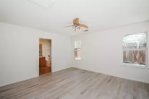 4707 Markham Woods Ct, Houston, TX 77345 - Photo 17