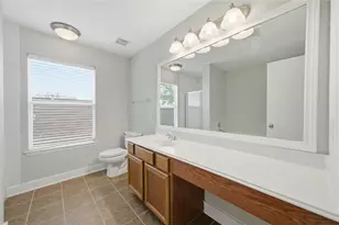 1613 Palcio Real Dr, Houston, TX 77047 - Photo 37