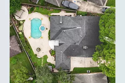 5611 Portal Drive, Houston, TX 77096 - Photo 1