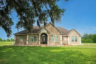 544 Wagon Wheel Trail, Angleton, TX 77515 - Photo 3