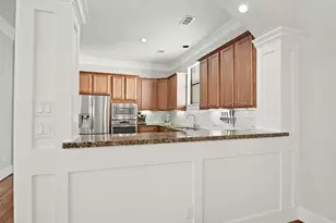 918 W 20th St, Houston, TX 77008 - Photo 13