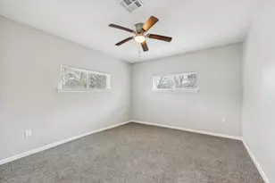 710 E Magnolia St, Angleton, TX 77515 - Photo 7