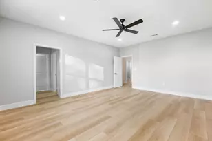 1328 Greenbriar Dr, Huntsville, TX 77340 - Photo 19