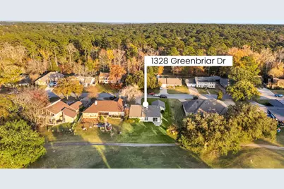 1328 Green Briar Drive, Huntsville, TX 77340 - Photo 35