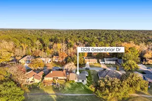 1328 Greenbriar Dr, Huntsville, TX 77340 - Photo 35