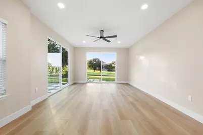 1328 Green Briar Drive, Huntsville, TX 77340 - Photo 13