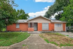 3815 Love St, Houston, TX 77026 - Photo 1