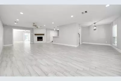 11214 Sagehaven Drive, Houston, TX 77089 - Photo 9