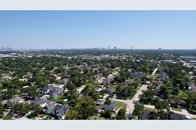 2034 Bingle Road, Houston, TX 77055 - Photo 5