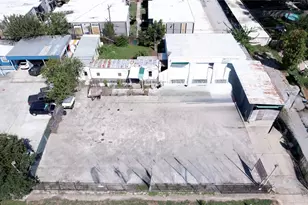 2034 Bingle Rd, Houston, TX 77055 - Photo 1