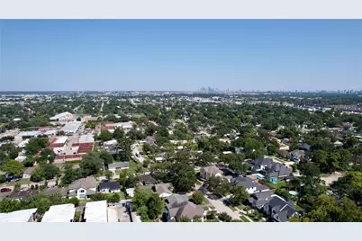 2034 Bingle Road, Houston, TX 77055 - Photo 7