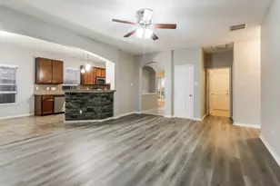 12927 Pine Woods St, Tomball, TX 77375 - Photo 5