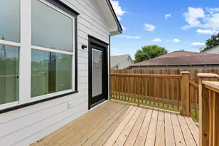 225 Royder St, Houston, TX 77009 - Photo 13