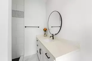 225 Royder St, Houston, TX 77009 - Photo 11