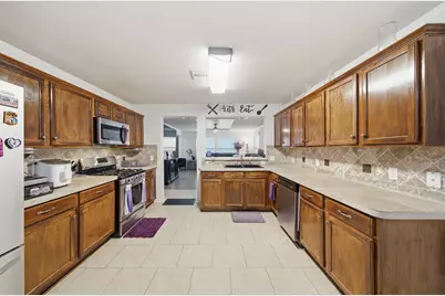 6619 Romsley Lane, Houston, TX 77049 - Photo 7