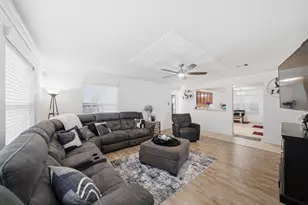 6619 Romsley Ln, Houston, TX 77049 - Photo 5