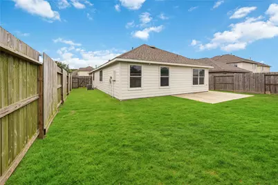 8426 Bay Run Avenue, Baytown, TX 77521 - Photo 33