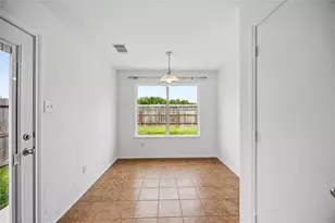 8426 Bay Run Ave, Baytown, TX 77521 - Photo 13