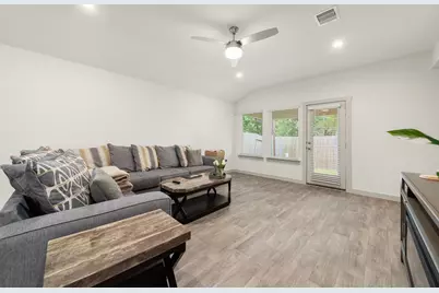 12902 Wempe Way, Houston, TX 77047 - Photo 9