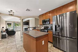 15827 Parmley Creek Ct, Cypress, TX 77429 - Photo 11
