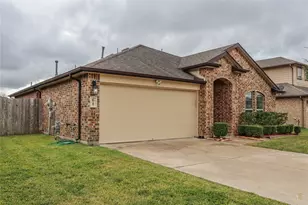 61 Rodeo Crest Dr, Manvel, TX 77578 - Photo 3