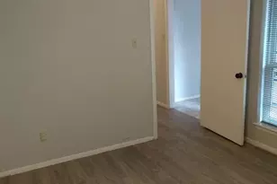 10818A Lynbrook Dr, Houston, TX 77042 - Photo 7