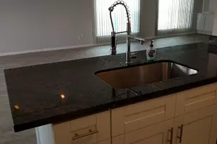 10818A Lynbrook Dr, Houston, TX 77042 - Photo 23