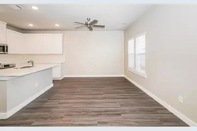 309 N Centro Circle, Shenandoah, TX 77385 - Photo 7