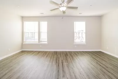 309 N Centro Circle, Shenandoah, TX 77385 - Photo 3