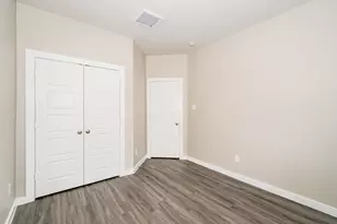 309 N Centro Cir, Shenandoah, TX 77385 - Photo 15