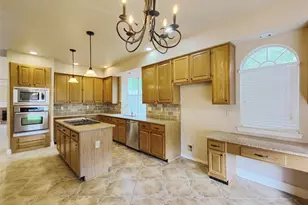 5019 Greenriver Valley Dr, Houston, TX 77345 - Photo 5
