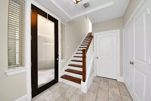 8306 Ginger Oak St, Houston, TX 77055 - Photo 5