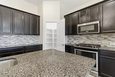 9127 Brazos Drive, Baytown, TX 77521 - Photo 7